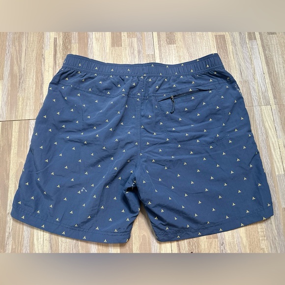 The North Face Flashdry Board Shorts with Lining, Size Large - Picture 7 of 9